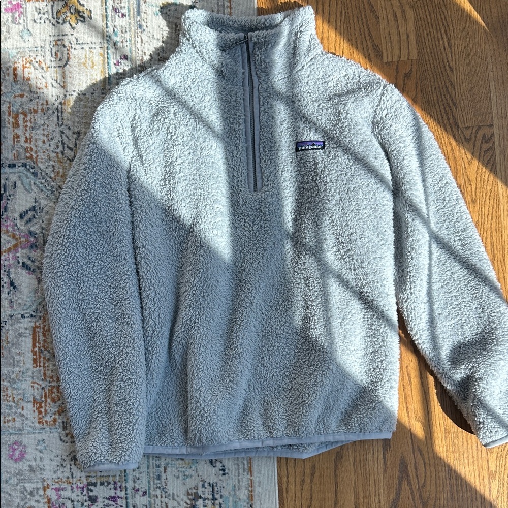 Patagonia Light Gray Fleece Jacket